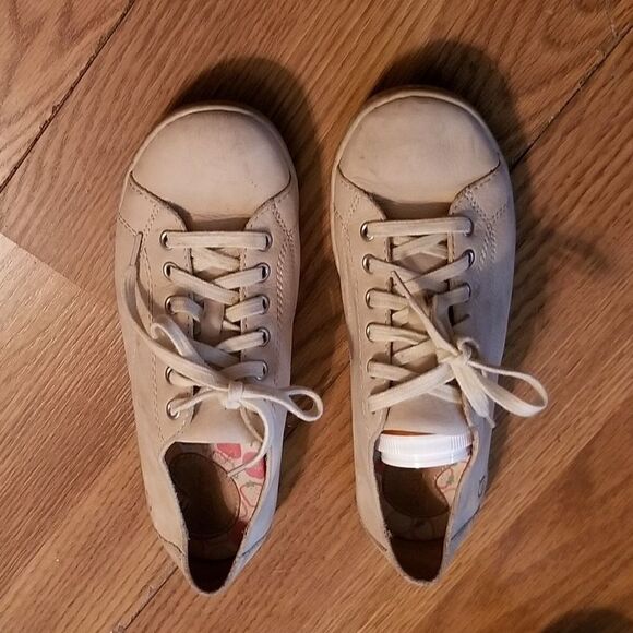 Born Sport Womens Size 81/2 Soft Tan Leather - Picture 2 of 5